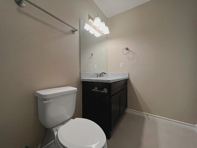 Building Photo - 7926 Elka Lp
