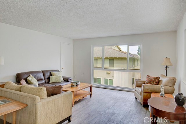 Building Photo - 281 Avenida Carmel