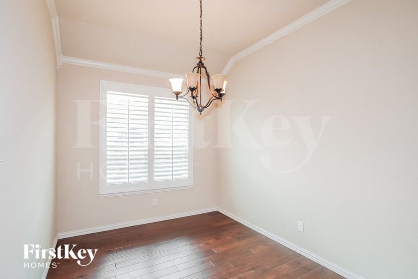 Building Photo - 1629 Signature Dr