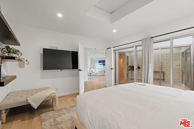 Building Photo - 10134 Angelo View Dr