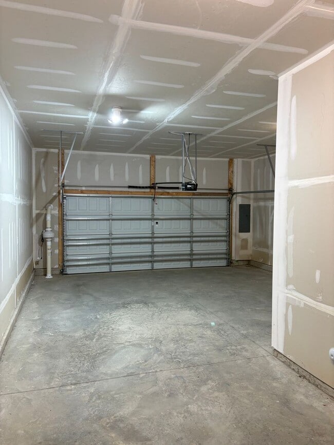 Building Photo - COMING SOON : 3BR w/ 2-Car Garage + Patio