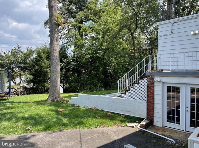 Building Photo - 3616 Oval Dr