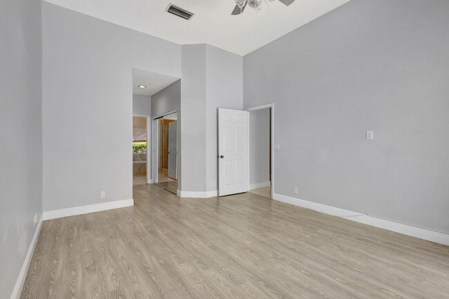 Building Photo - 3807 Candlewood Ct
