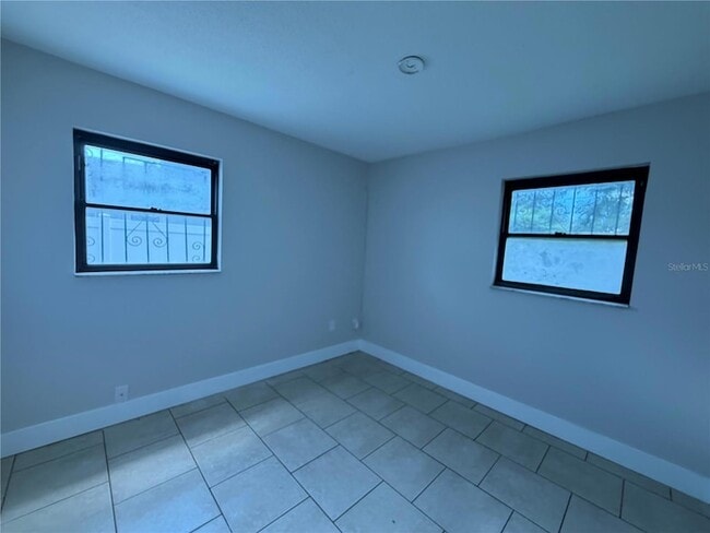 Building Photo - 2520 John Bruce Ave