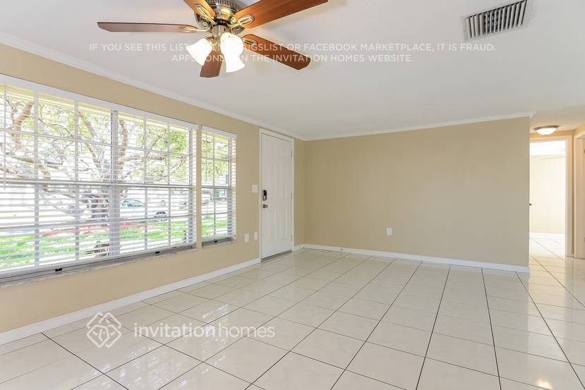 Building Photo - 3824 Sail Dr
