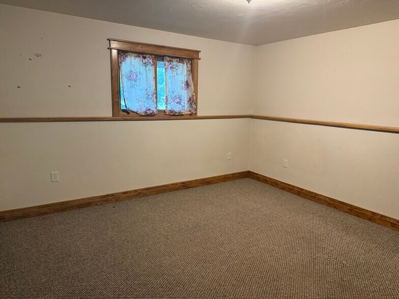 Building Photo - 277 County Road 227