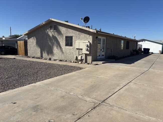 Building Photo - 168 S 54th St