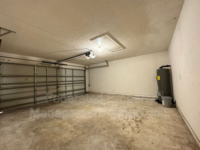 Building Photo - 2478 Aloha Ln