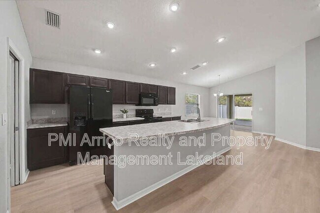 Building Photo - 7918 Chestnut View Dr