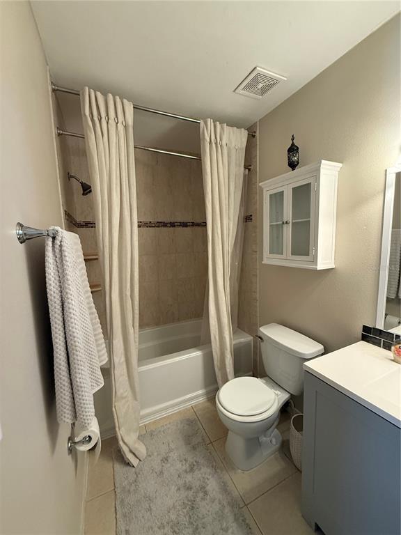 Building Photo - 10053 Lake Oak Cir