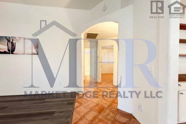 Building Photo - 3Bed/2Bath House at Arrowhead Lakes! $199 MOVE-IN SPECIAL! Ready for Immediate Move-In!