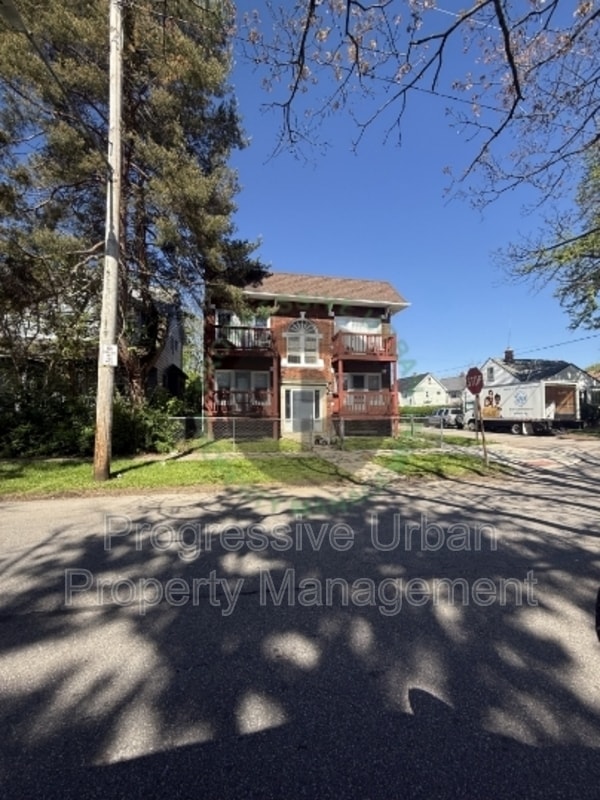 Building Photo - 3412 E 147th St