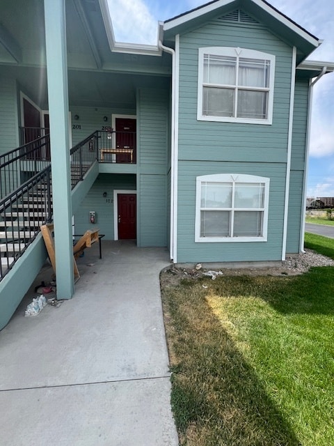 Building Photo - 2 bed 1 bath near NNU and close to downtow...