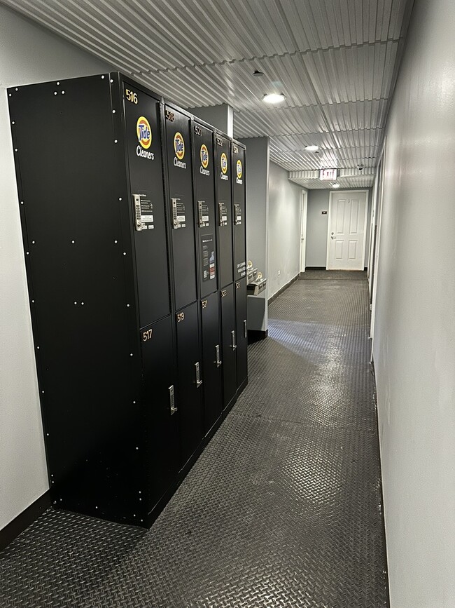 Building Photo - 1464 S Michigan Ave