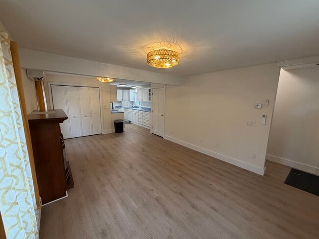 Building Photo - 27 Flint Pond Dr