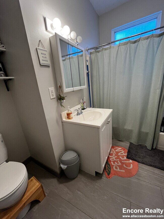 Building Photo - 29 Littell Rd