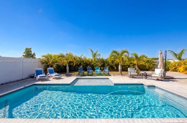 Building Photo - 8175 NW Greenbank Cir