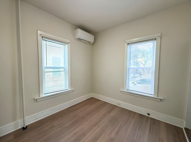 Building Photo - 585 Chestnut St