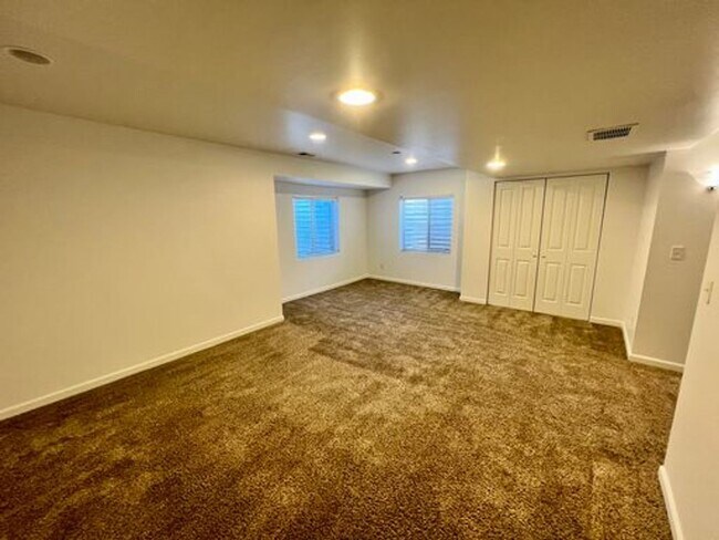 Building Photo - $0 DEPOSIT OPTION! BEAUTIFUL TWO-STORY HOM...