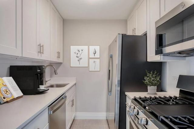 Building Photo - 1 bedroom in New York NY 10128