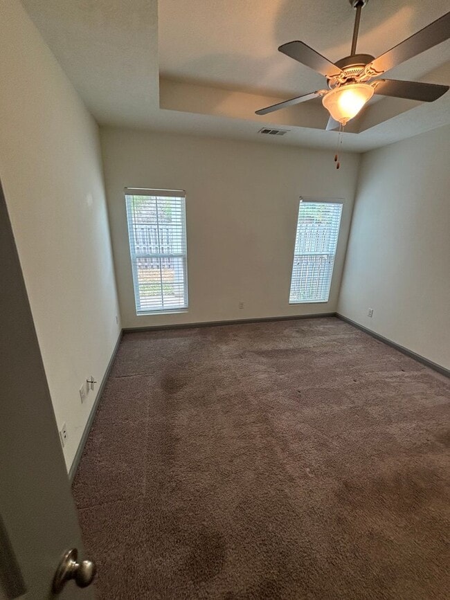 Building Photo - 703 Buddy Ct