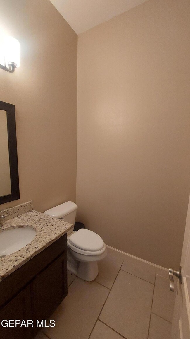 Building Photo - 13076 Cozy Cove Ave