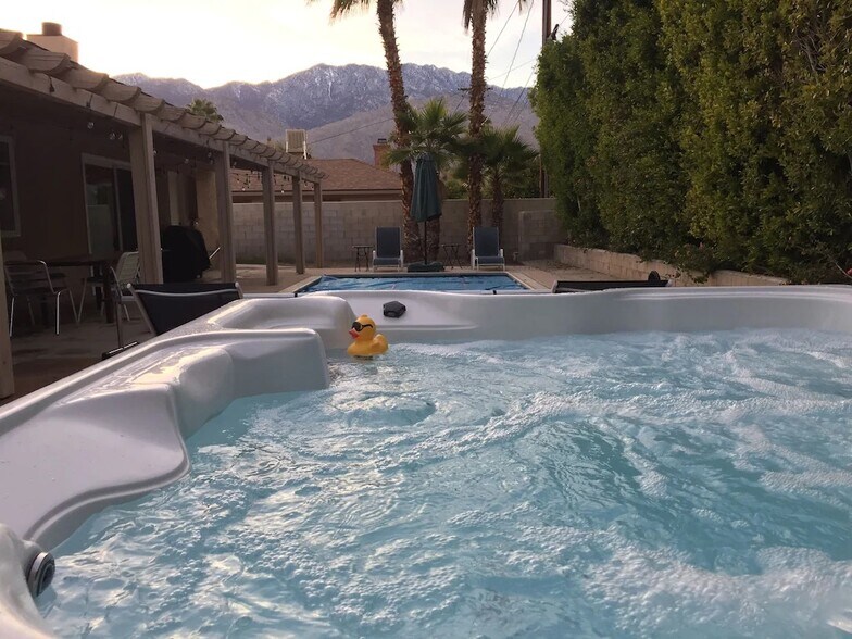 Spa - 3760 E Calle San Antonio