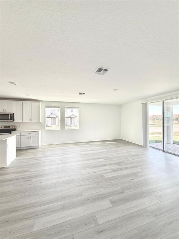 Building Photo - 4555 Windy Oak Wy