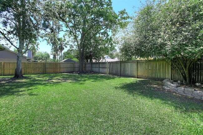 Building Photo - 419 Heatherwood Ct