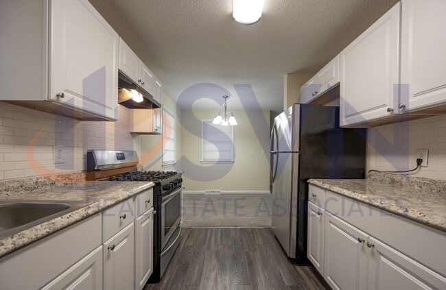 Building Photo - 3-Bedroom Home with Modern Touches