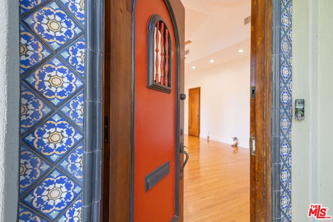 Building Photo - 3234 Ettrick St