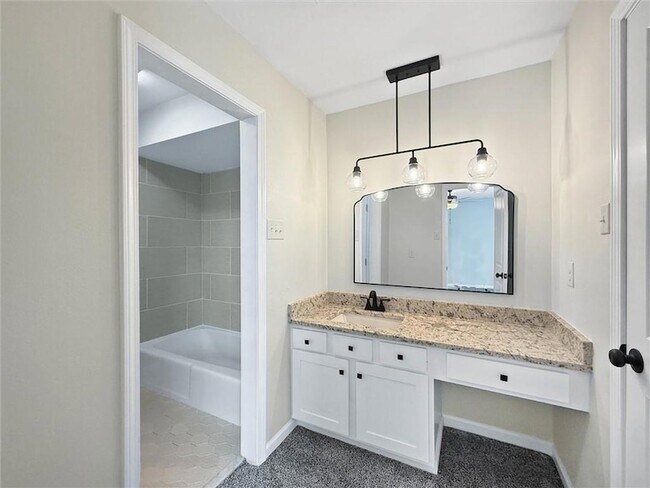 Building Photo - 2733 W Friendship Dr