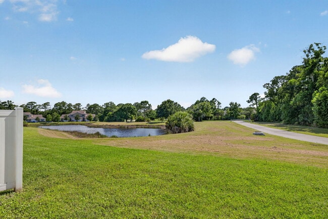 Building Photo - 608 Waters Edge Ln