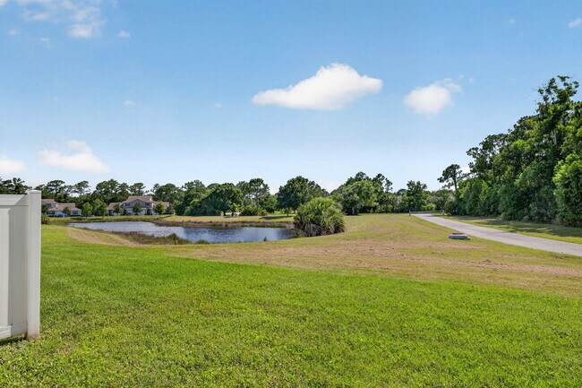 Building Photo - 608 Waters Edge Ln
