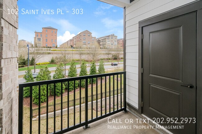 Building Photo - 102 St Ives Pl