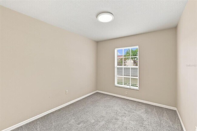 Building Photo - 128 Lookout Dr