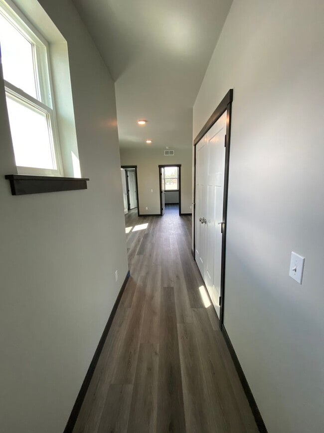 Building Photo - New Townhome in Priest River