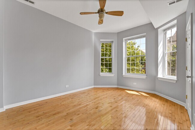 Building Photo - 1332 N Campbell Ave