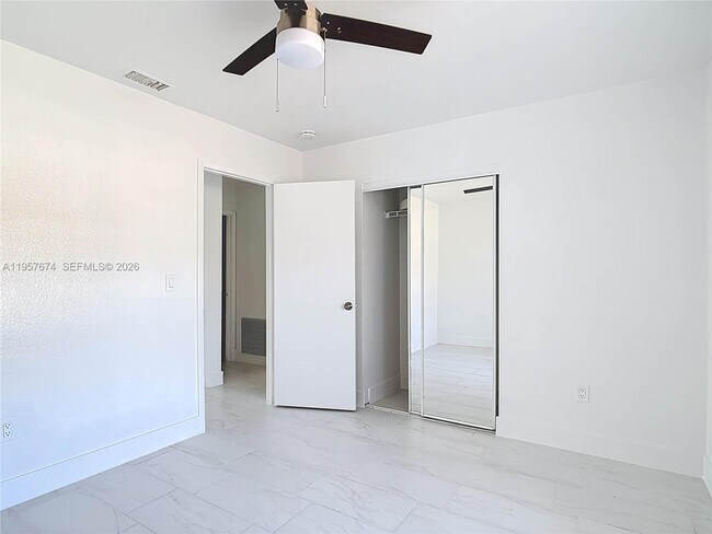 Building Photo - 4487 Pocatella Ave