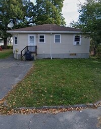 Building Photo - 185 Middle St