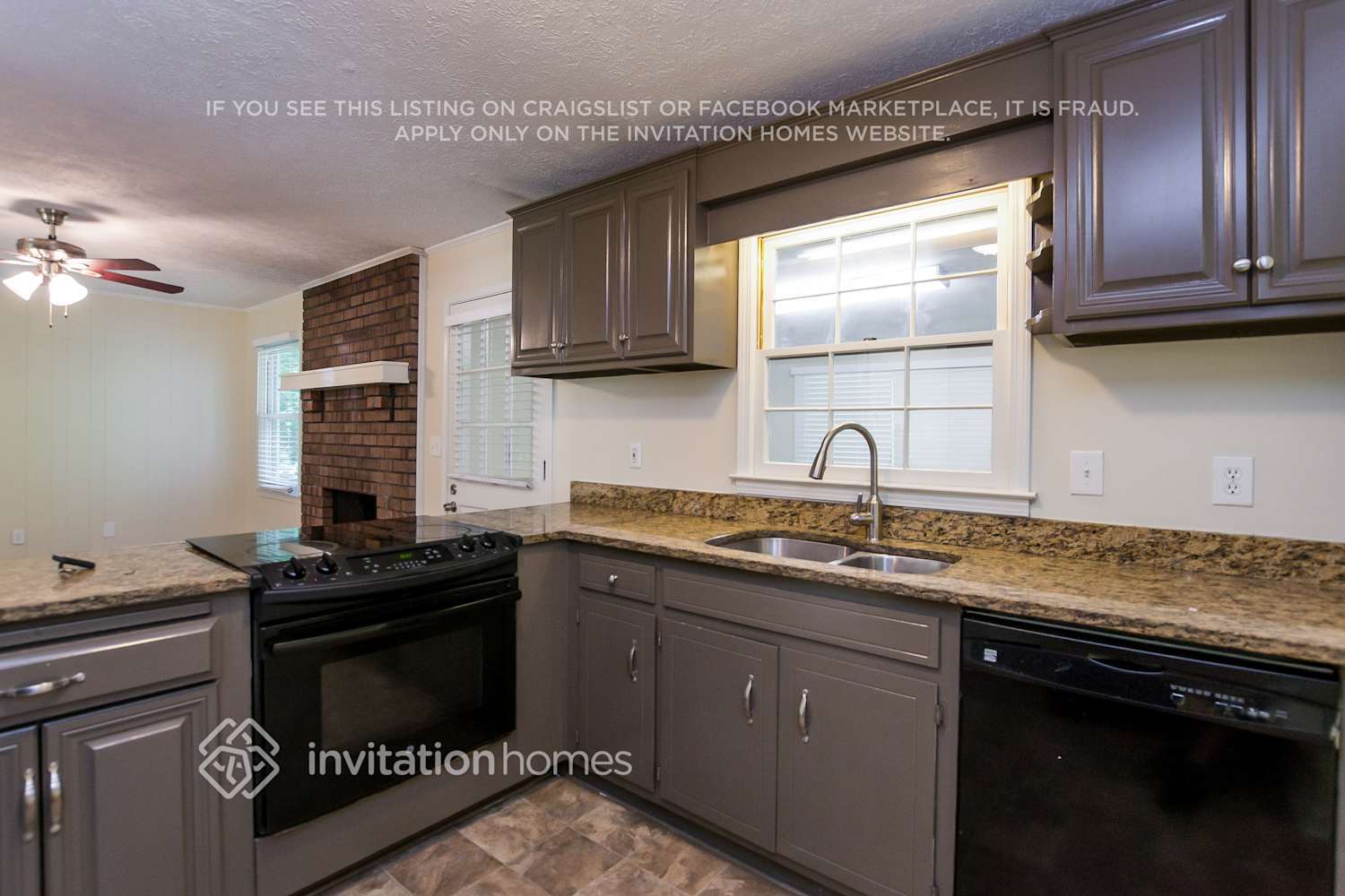 Building Photo - 4656 E Glen Ridge Cir