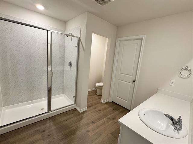 Building Photo - 390 Zenyatta Dr