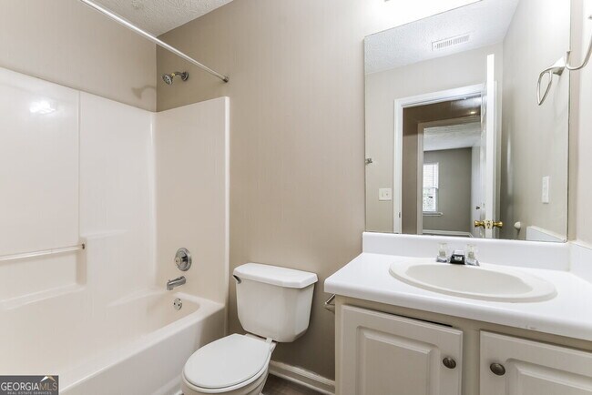 Building Photo - 978 Crestworth Crossing