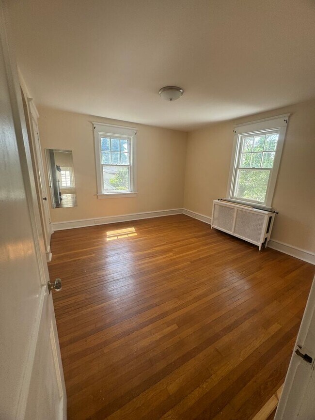 Building Photo - Upper Darby  rental. Ready to tour.