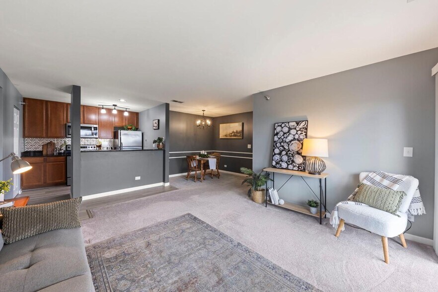 Building Photo - 208 Glengarry Dr