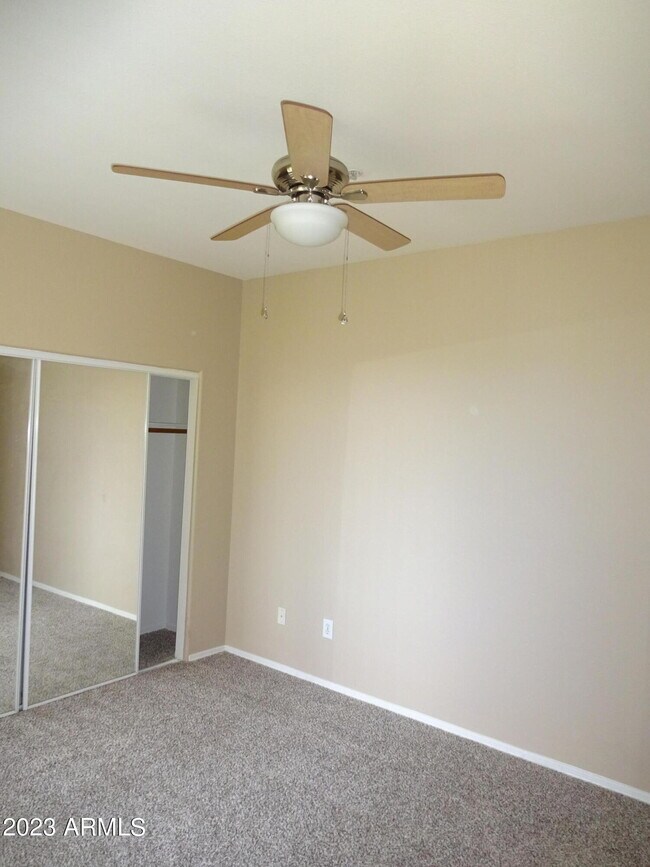 Building Photo - 2929 W Yorkshire Dr