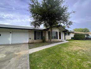 Building Photo - 506 Balboa Dr