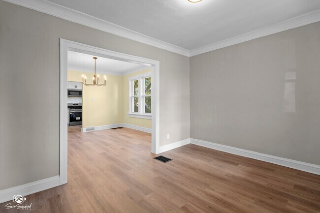 Building Photo - 7236 W 63rd Pl