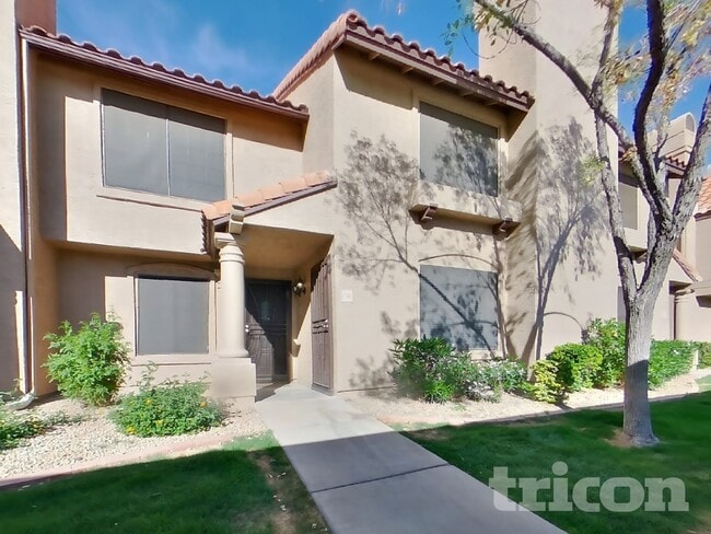 Building Photo - 3491 N Arizona Ave