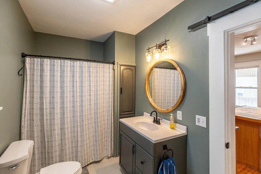 Building Photo - 340 Harrison St